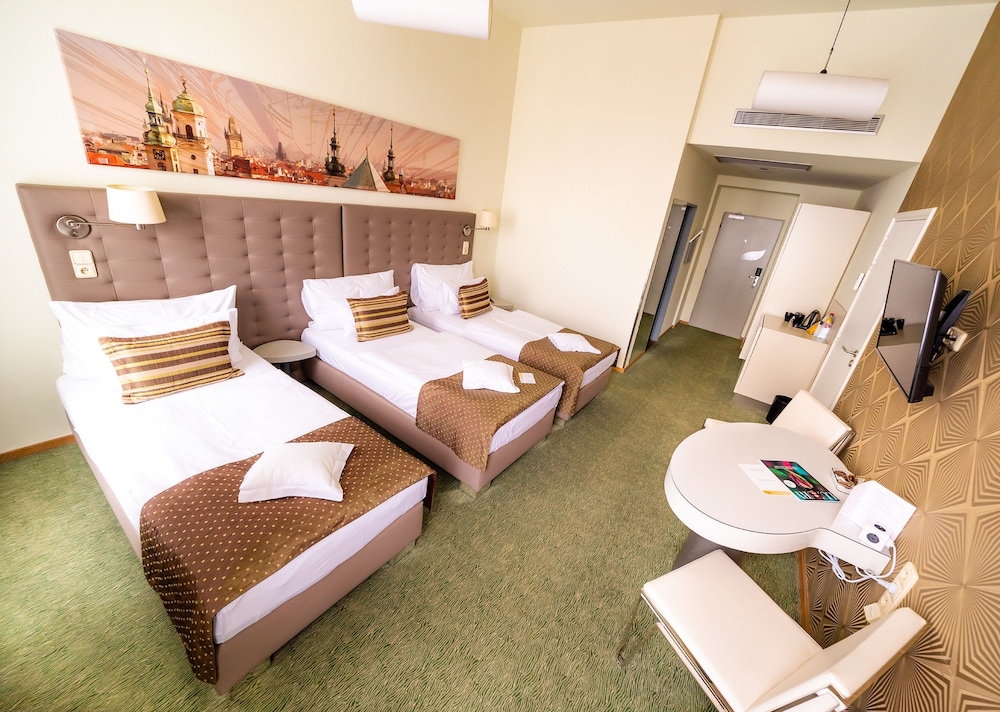 Classic Triple Room, 3 Twin Beds - Photo 4