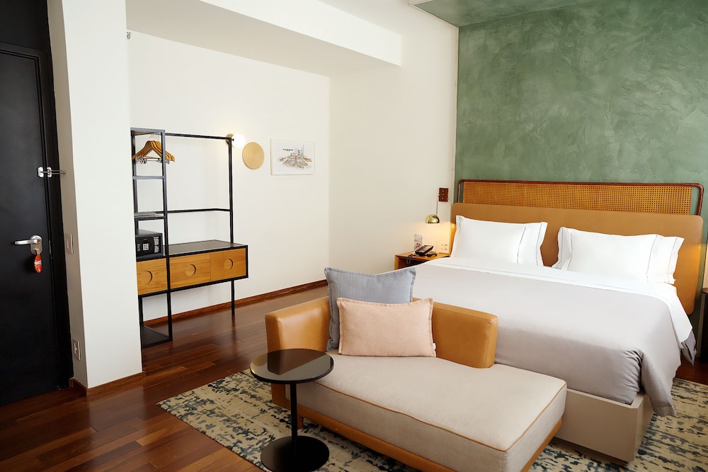 Superior Room, 1 King Bed - Photo 1
