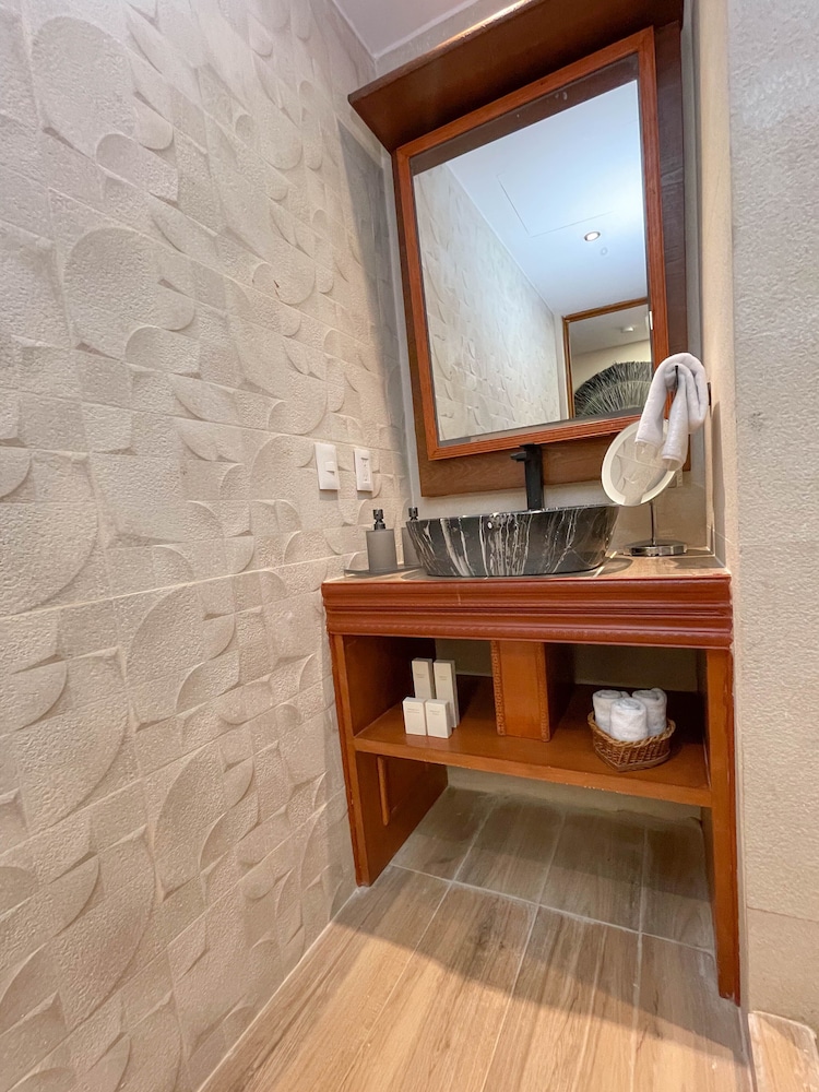 Luxury Room, Pool Access