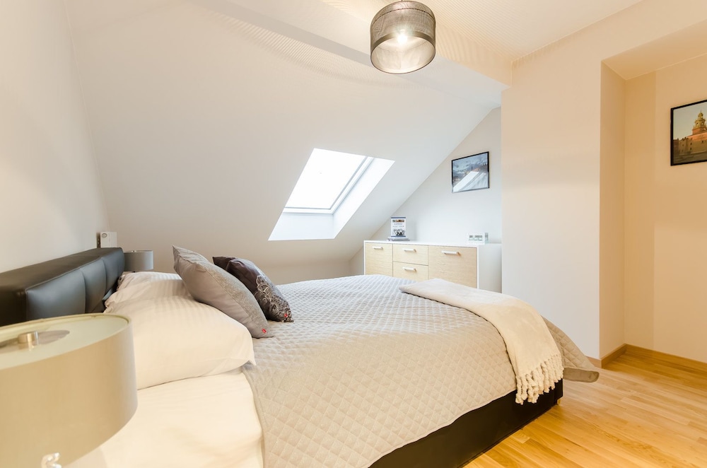 Executive Penthouse, 3 Bedrooms, Terrace photo 1
