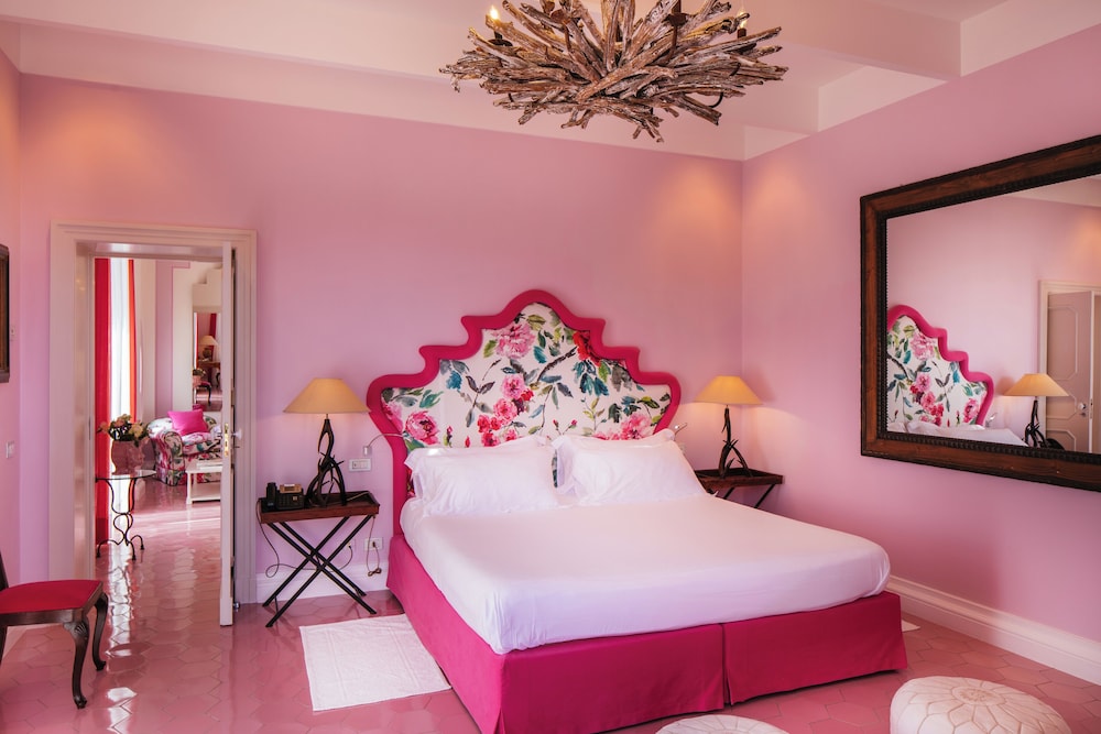 Superior Suite - Photo 3