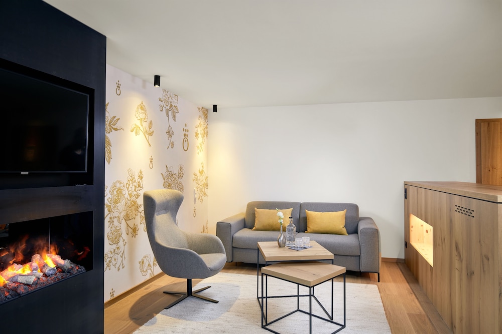 Penthouse SPA Suite HOCHKOENIGIN photo 1
