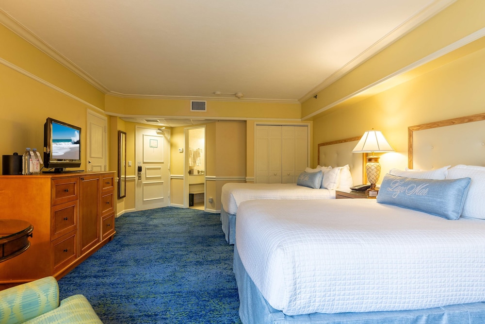 Standard Room, 2 Queen Beds, Balcony - Photo 6