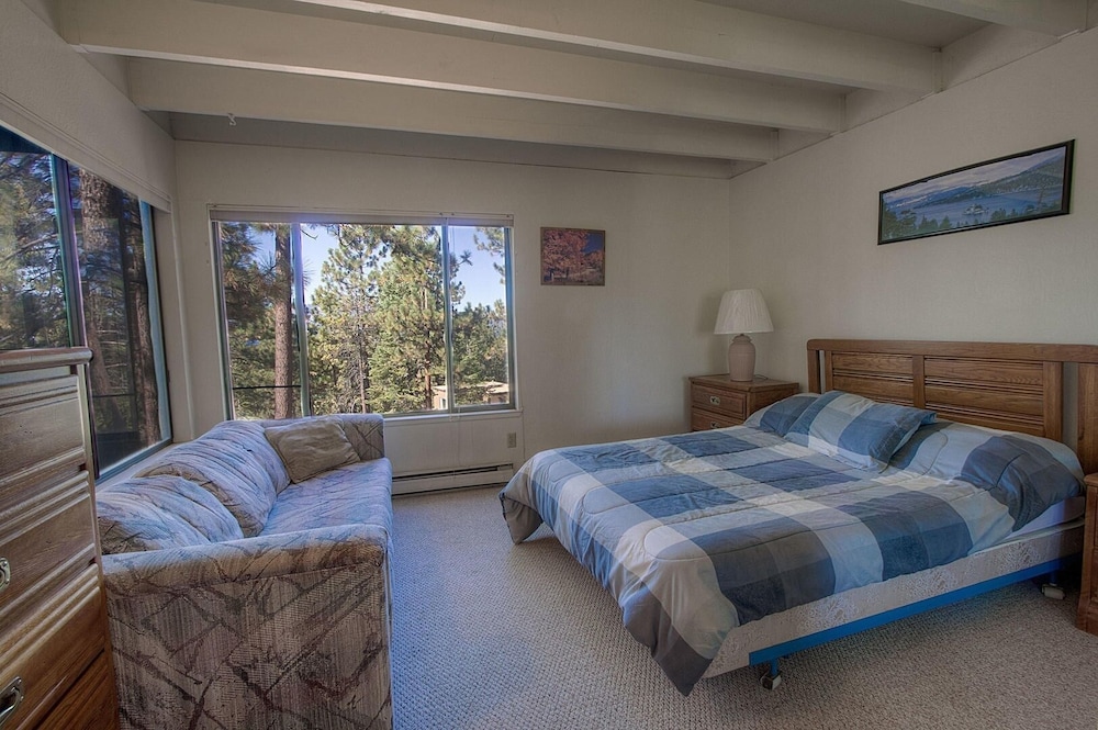 Condo, 3 Bedrooms photo 2