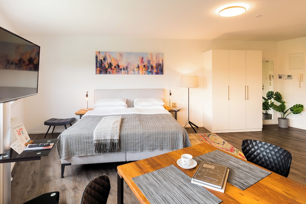 Comfort Studio, Canal View