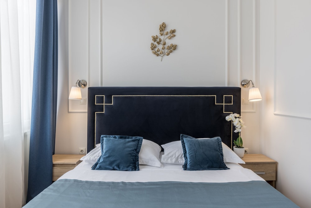 Standard Double or Twin Room photo 1