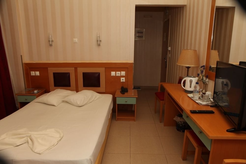 Double or Twin Room, Balcony, City View photo 1