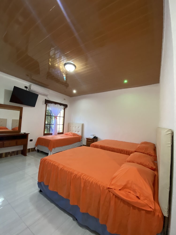Family Triple Room, Multiple Beds, Ensuite, Pool View