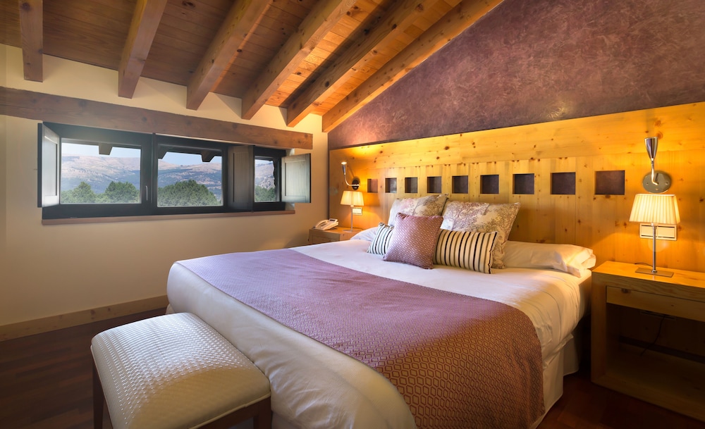 Duplex Junior Suite + hot tub + free wifi (3 adults + 2 children)