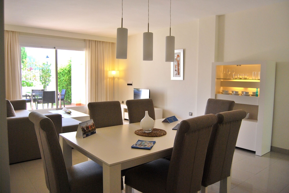 Apartamento, 2 habitaciones, terraza o jardín photo 3
