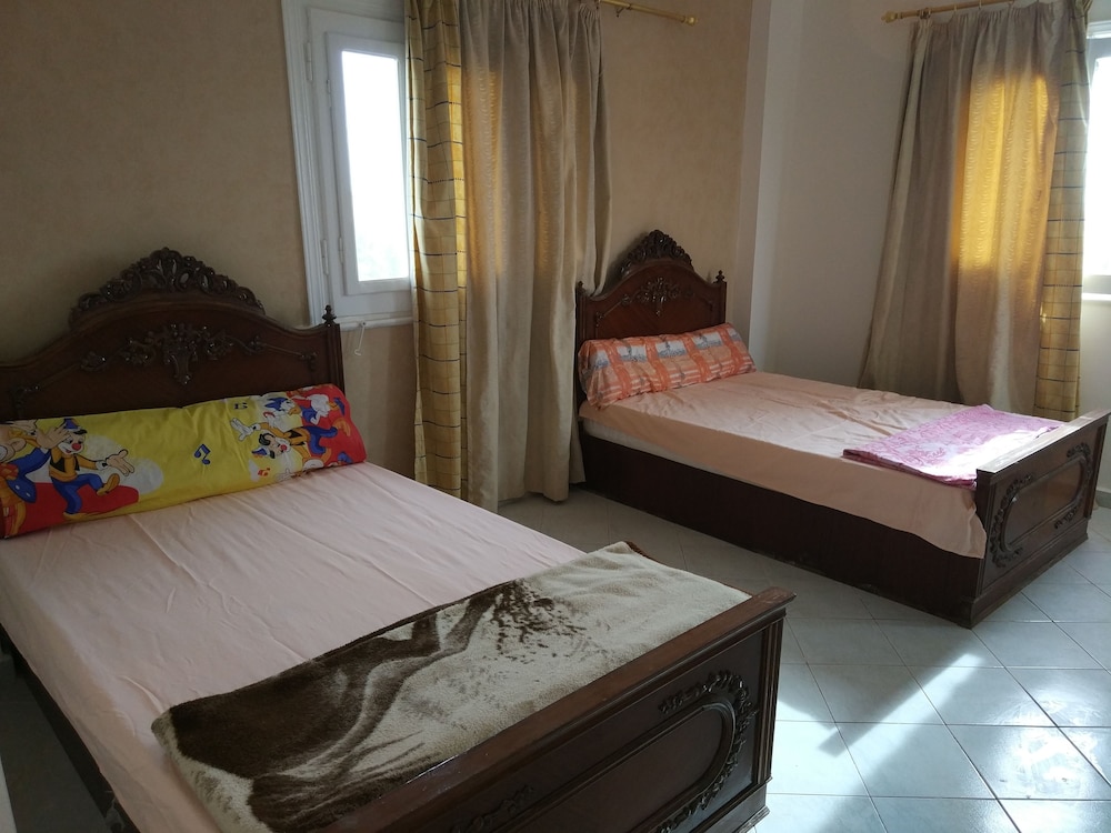 Family Apartment, 3 Bedrooms, Smoking, Sea View photo 1