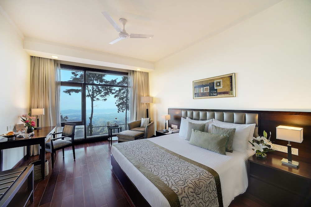 Manor Room(Valley View Tower) - Photo 3