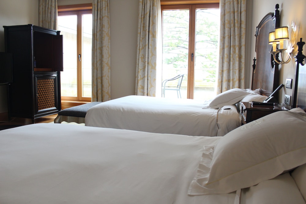 Superior Double Room, Sea View - Photo 2