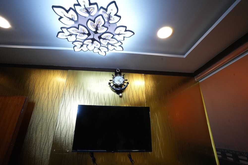 Deluxe Room - Photo 3