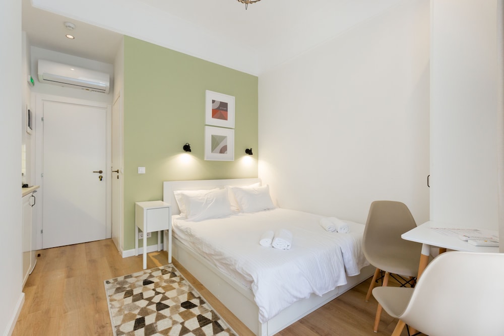 Standard Studio, 1 Queen Bed, Non Smoking, City View photo 1