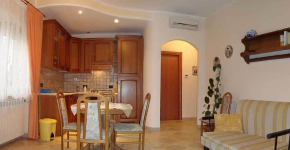 Comfort Apartment, 2 Bedrooms, Kitchen, Ground Floor photo 1