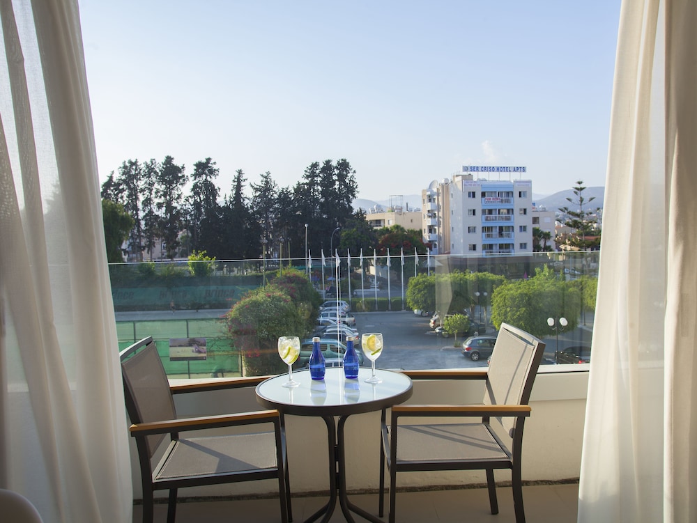 Superior Room, City View photo 2