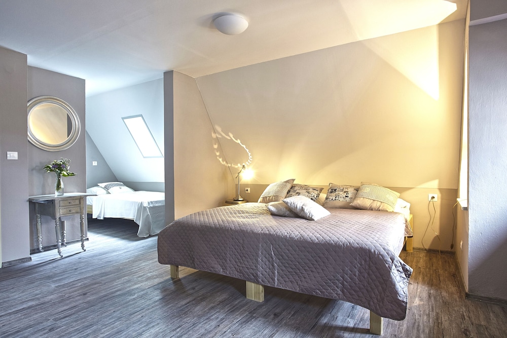 Deluxe Double Room photo 2