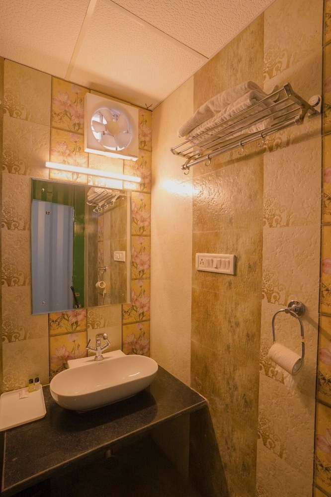 Container Room photo 2