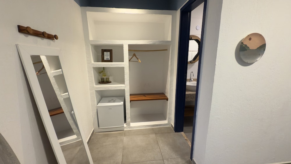 Luxury Triple Room photo 2