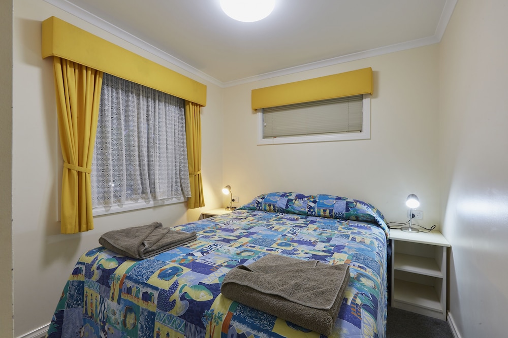 2 Bedroom Chalet - Sleeps 5 photo 3