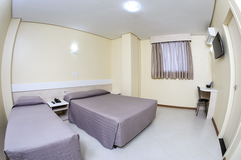 Family Triple Room photo 3
