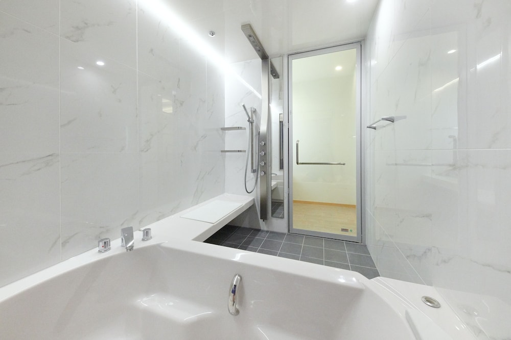 Junior Suite, Non Smoking, Sea View - Photo 7