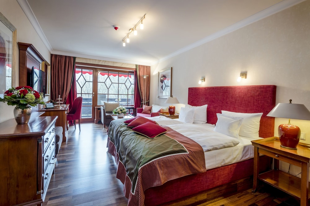 Double Room (Large, Bergmosis)