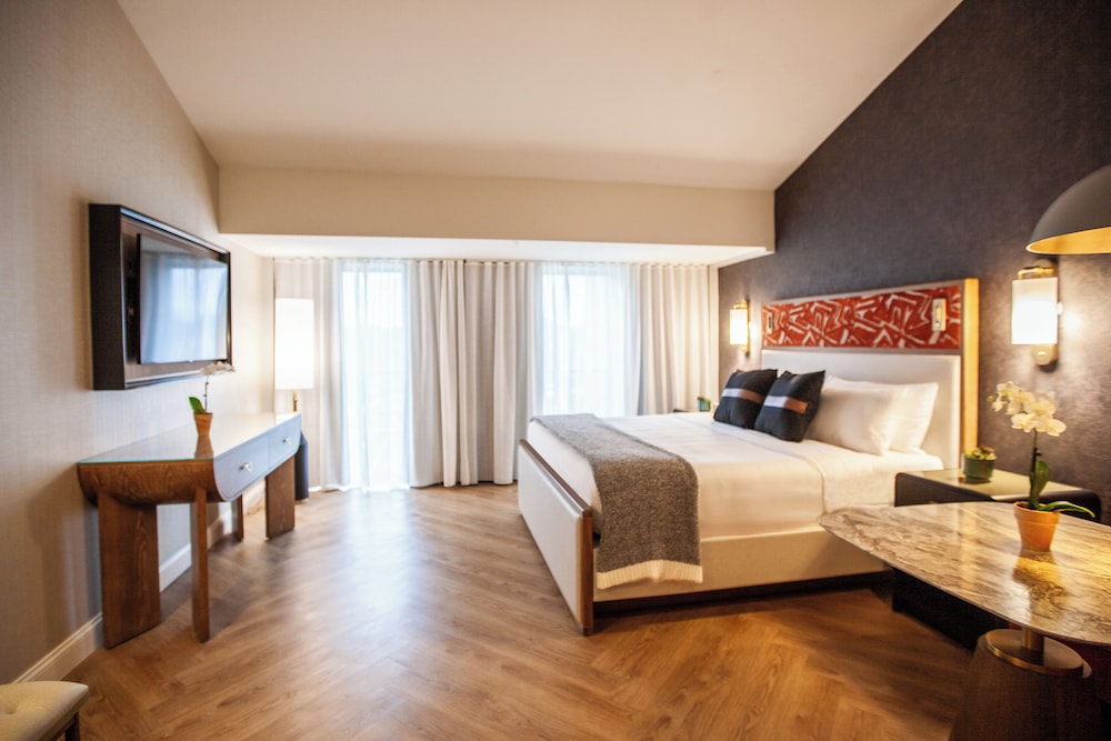 Deluxe Room, 1 King Bed