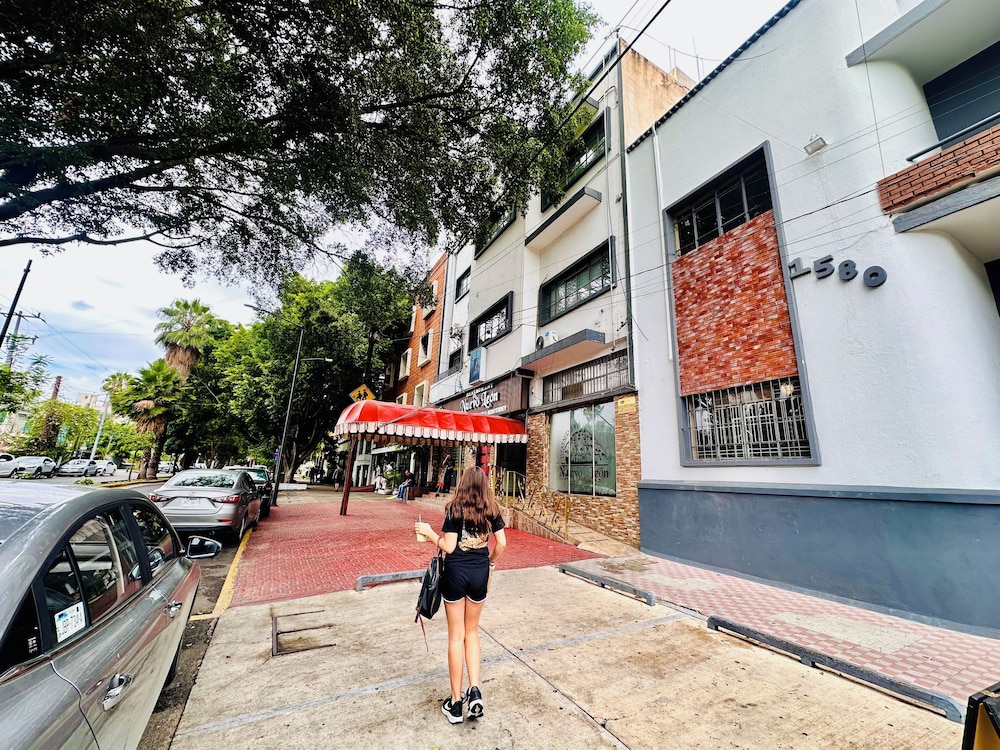 City House, Multiple Bedrooms, Air conditioning, City View