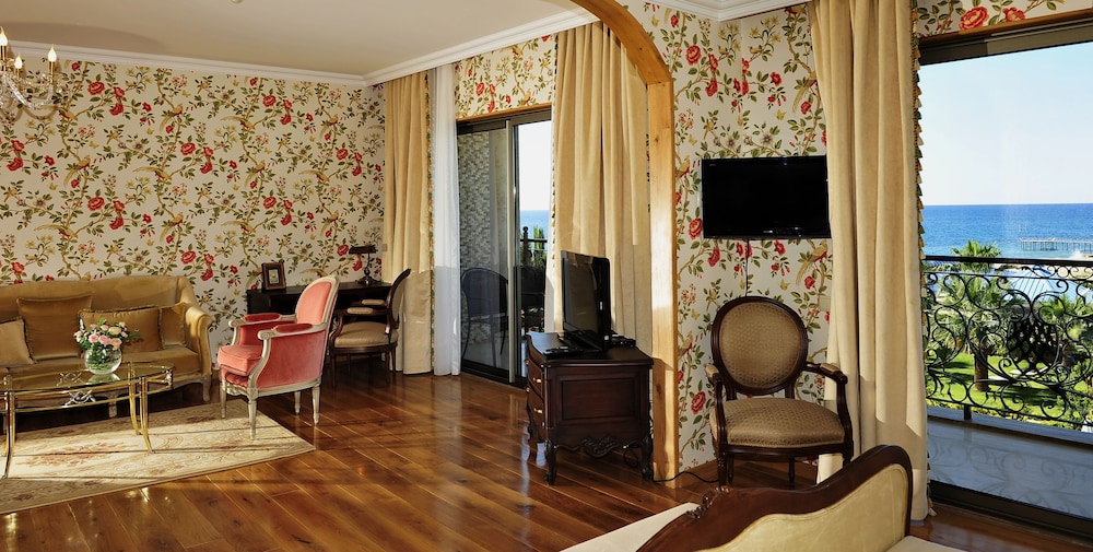 Suite, Sea View - Photo 7