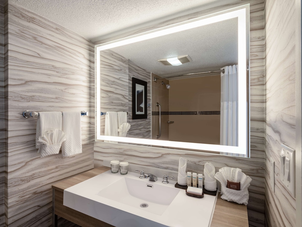 Suite, 2 Double Beds, Accessible - Photo 2