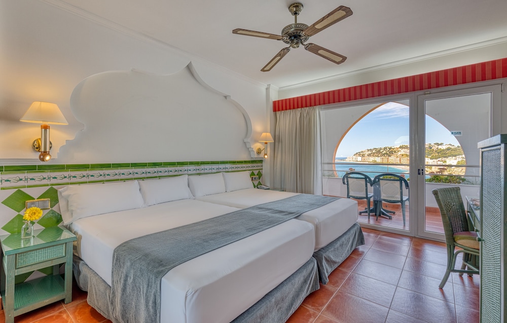 Superior Double Room, Garden Area - Photo 5