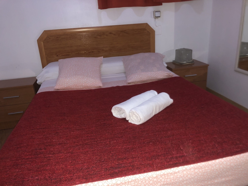 Habitación Doble Económica, Baño Compartido