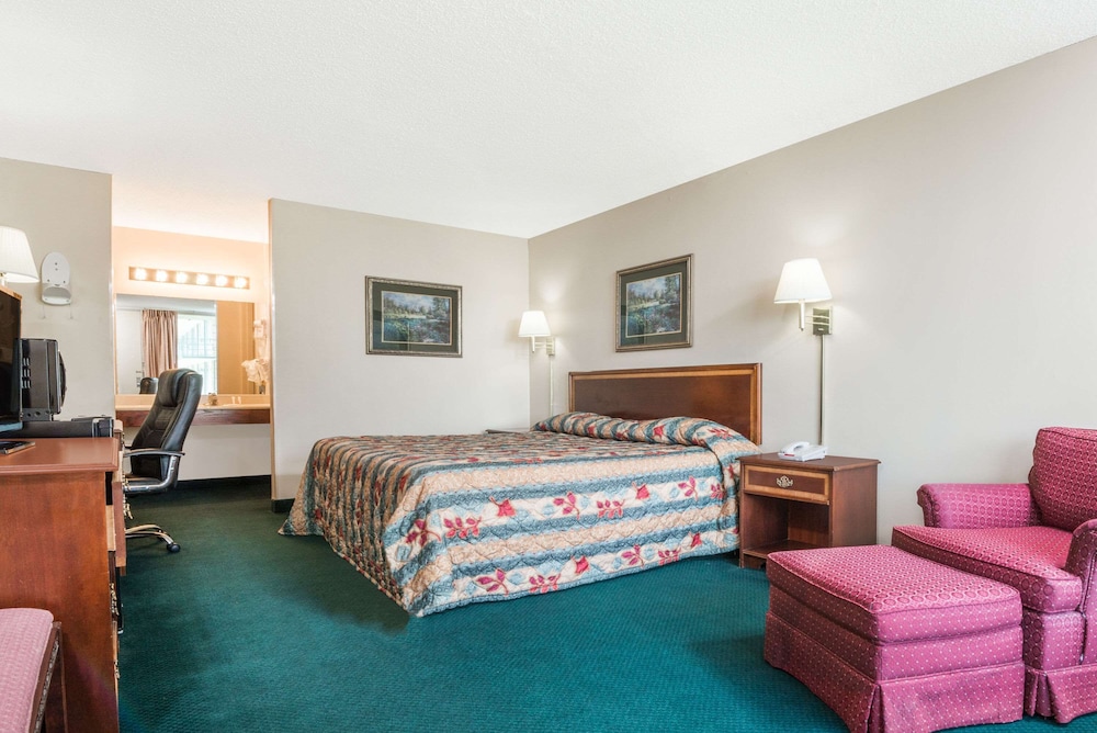 Room, 2 Double Beds, Non Smoking photo 3