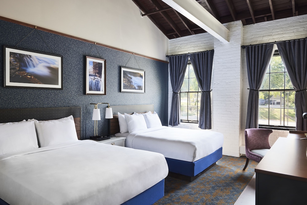 Executive Single Room, 2 Queen Beds