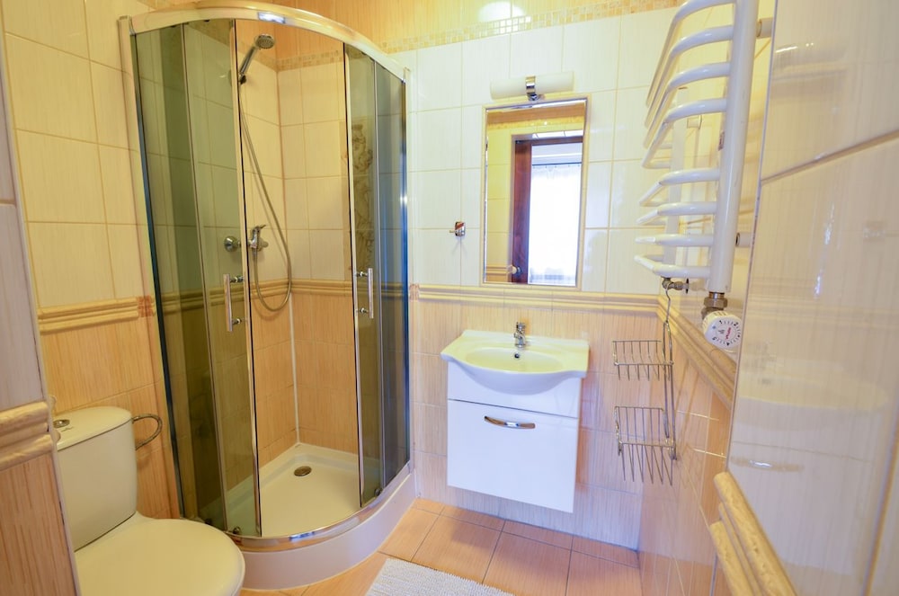 Standard Single Room, 1 Large Twin Bed, Private Bathroom photo 3