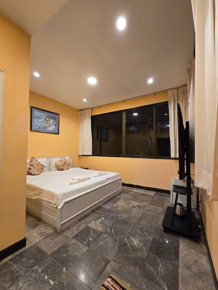 Double Room - Photo 3