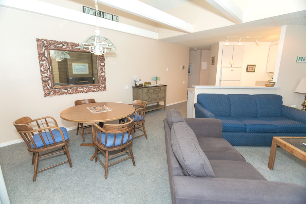 Premium Room, 1 King Bed with Sofa bed, Kitchen, Ocean View (Premium One Bedroom Deluxe Unit-Room) - Photo 6