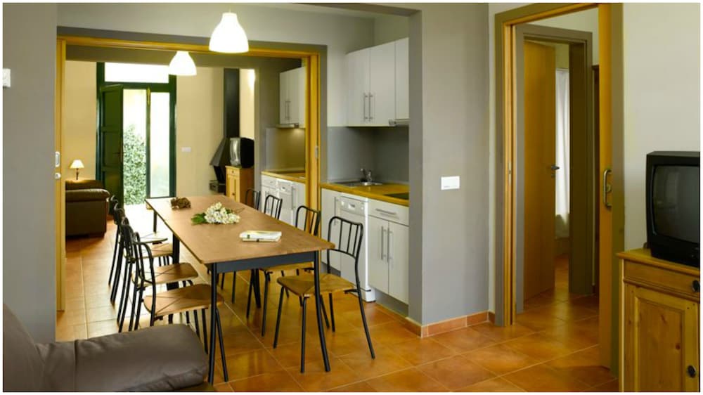 Standard Apartment, 4 Bedrooms (7/8 people) photo 3