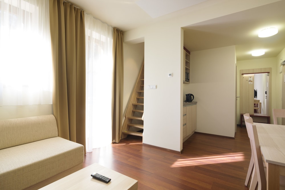 Signature Room, Kitchenette (Swimming pool Access, 2 floors) photo 3