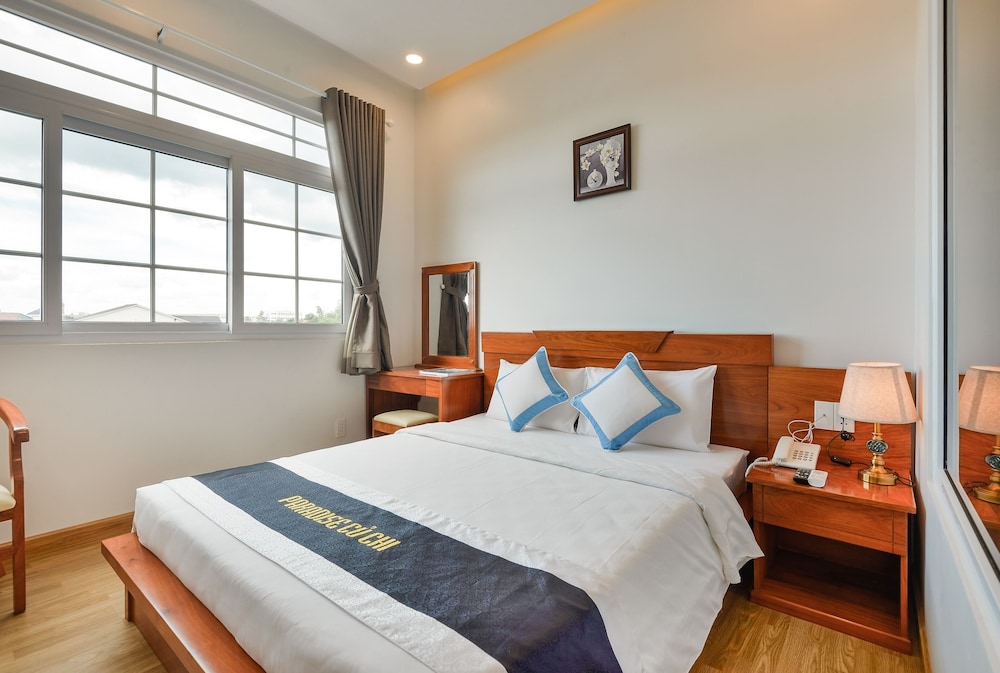 Basic Double Room, 1 King Bed, Non Smoking