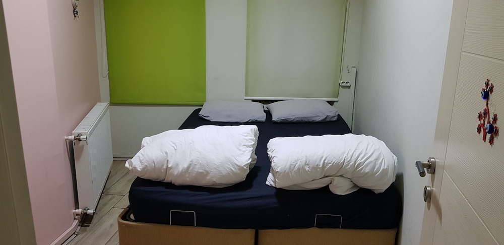 Economy Double Room photo 3