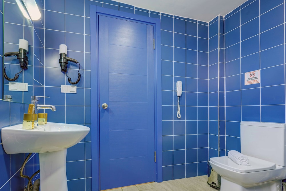 Standard Room (Room 6) photo 3