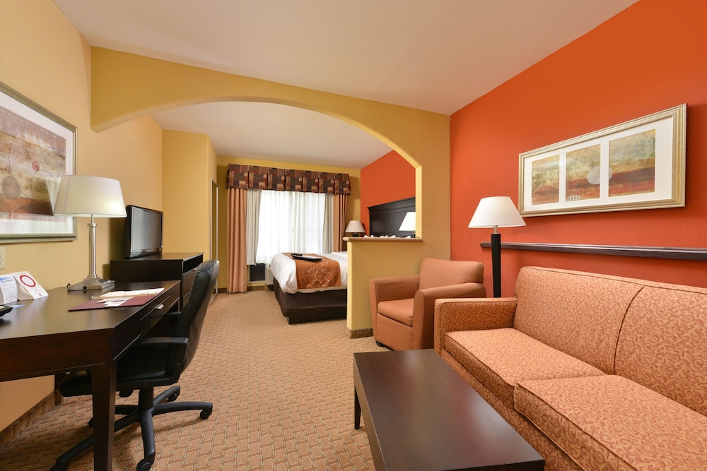 Suite, 1 King Bed with Sofa bed, Non Smoking - Photo 14