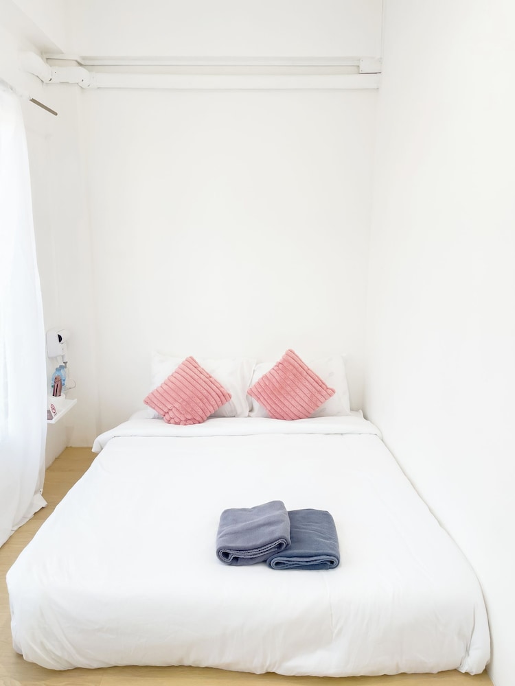 Queen Room photo 3