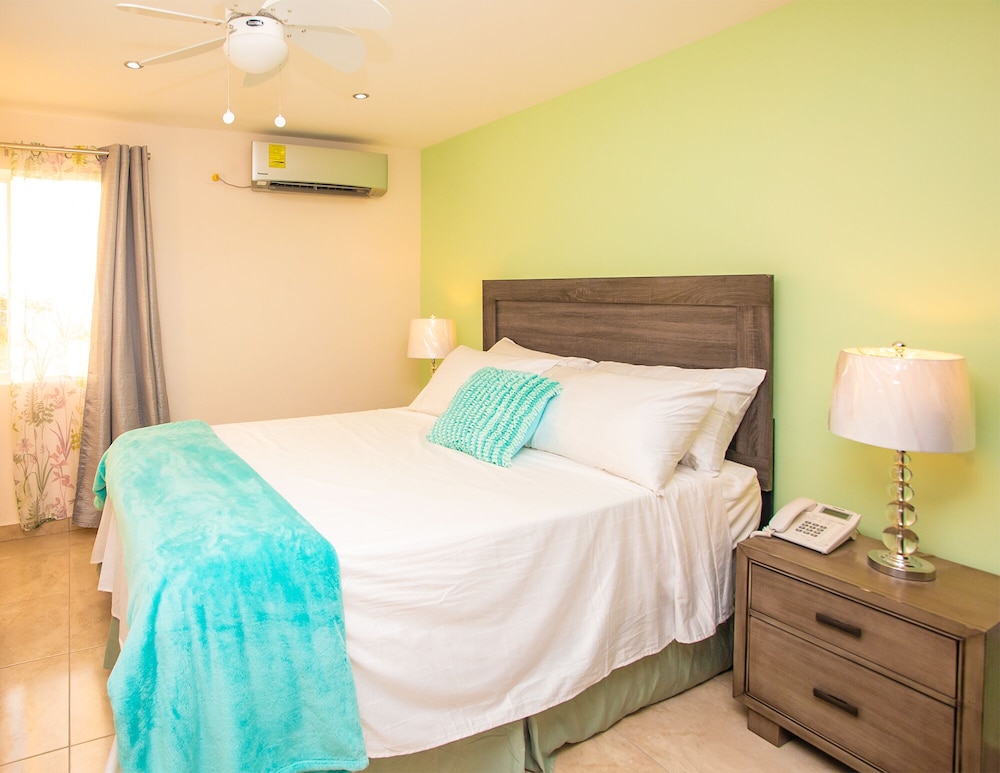 Deluxe Studio Suite