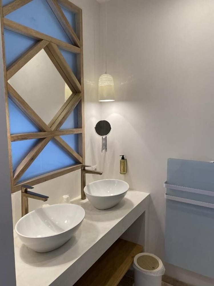 Superior Room - Photo 11
