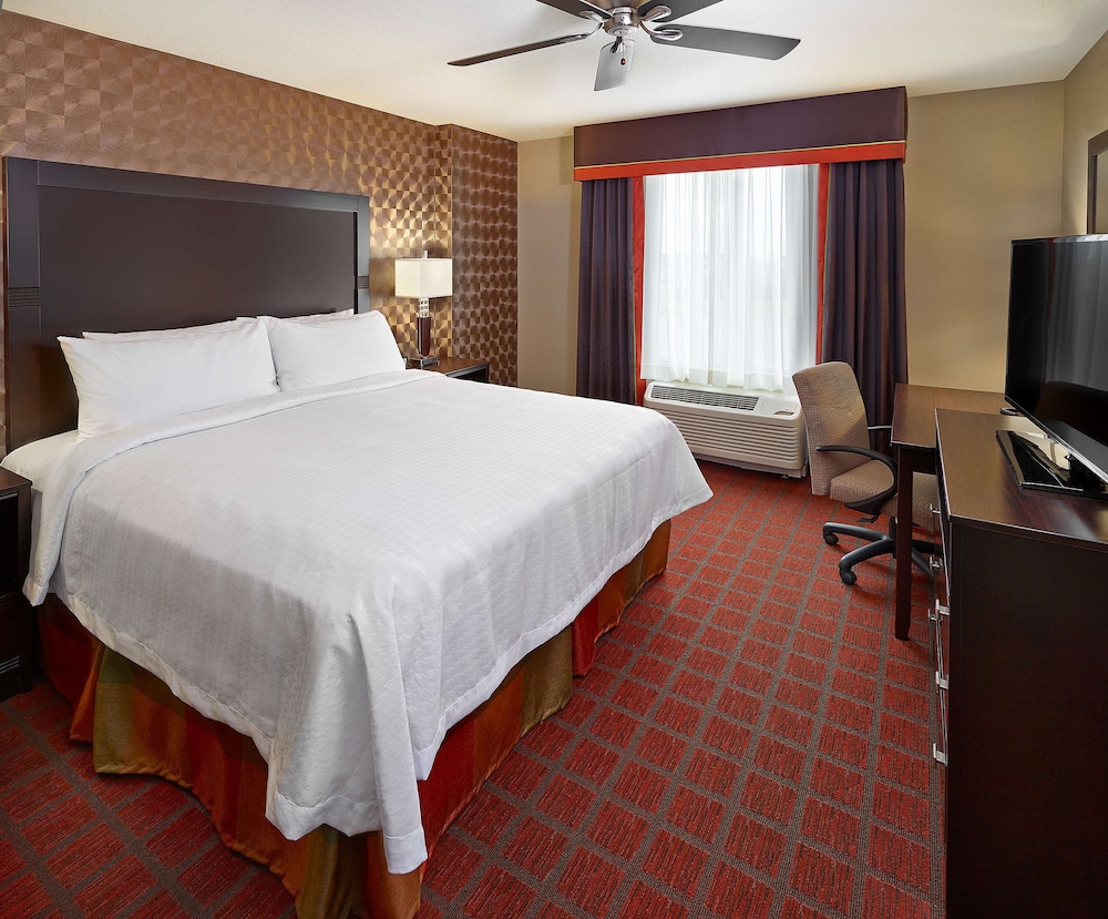 One King Two Queens Two Bedroom Suite