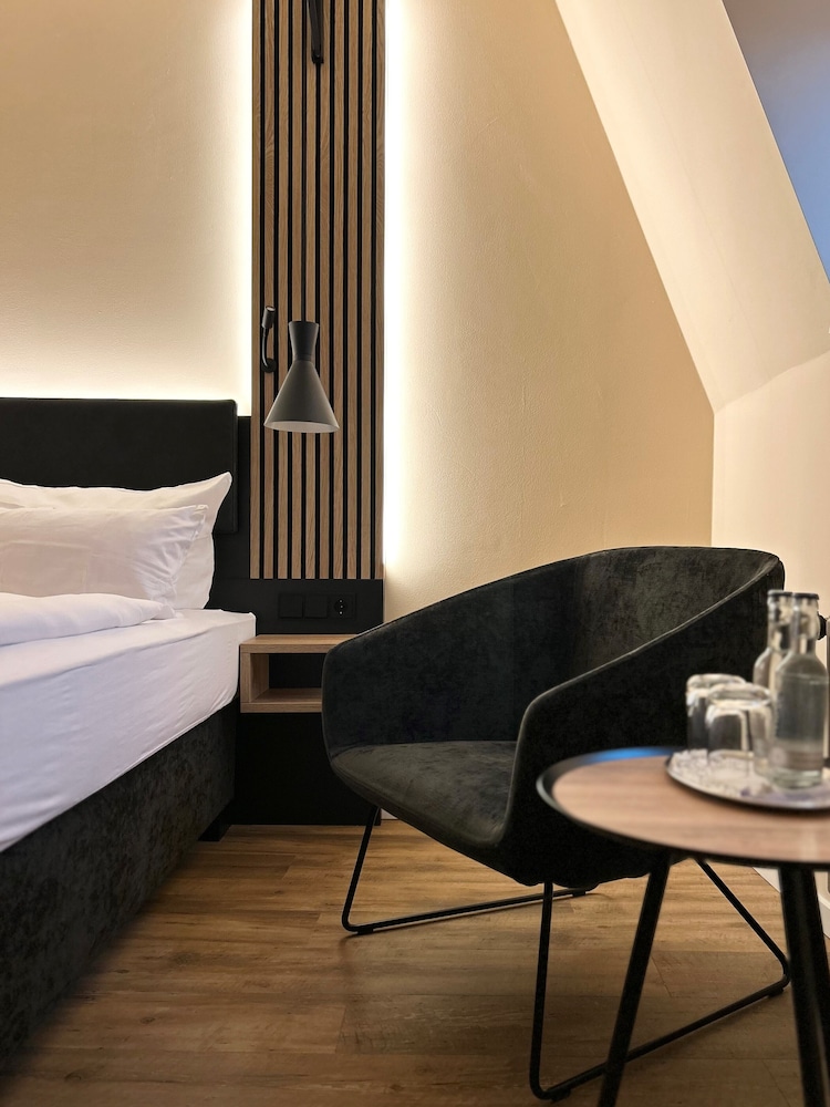 Business Double Room photo 3